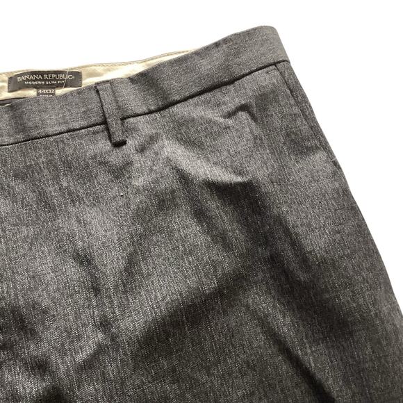 MODERN SLIM-FIT DARK GREY DRESS PANT, 44x32 - Picture 4 of 8